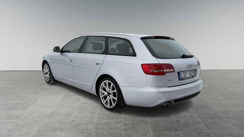 Begagnad Audi A6 S-Line 173 HK (127 kW) 2011 Silver Kombi