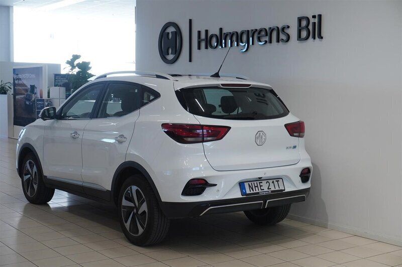 Begagnad MG ZS Luxury 115 kW (157 HK) 2021 Okänd Sedan