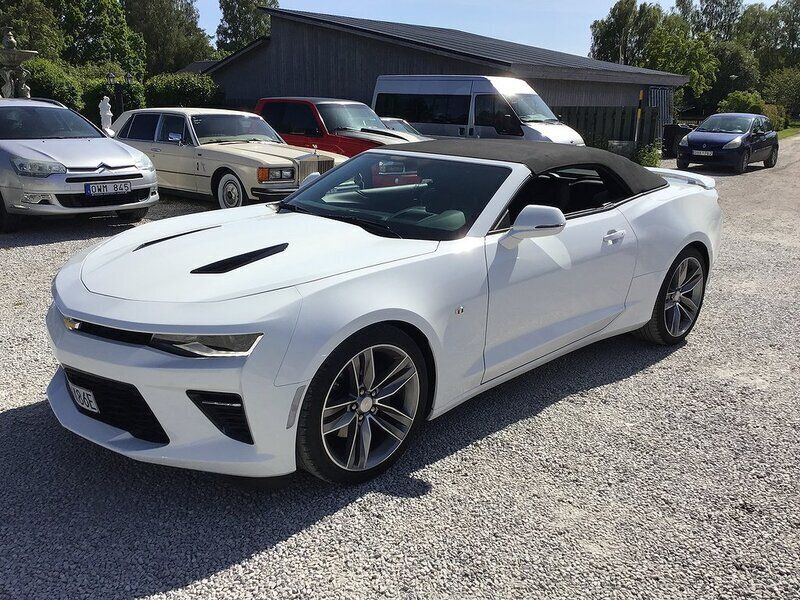 Vit Begagnad 2017 Chevrolet Camaro SS Cab | 499 000 kr (Superpris) - Bild 1/4
