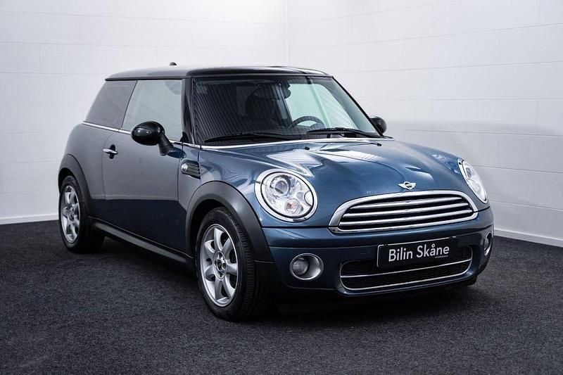 Blå Begagnad 2010 Mini Cooper D Chili Halvkombi | 69 900 kr (Marknadspris) - Bild 1/4
