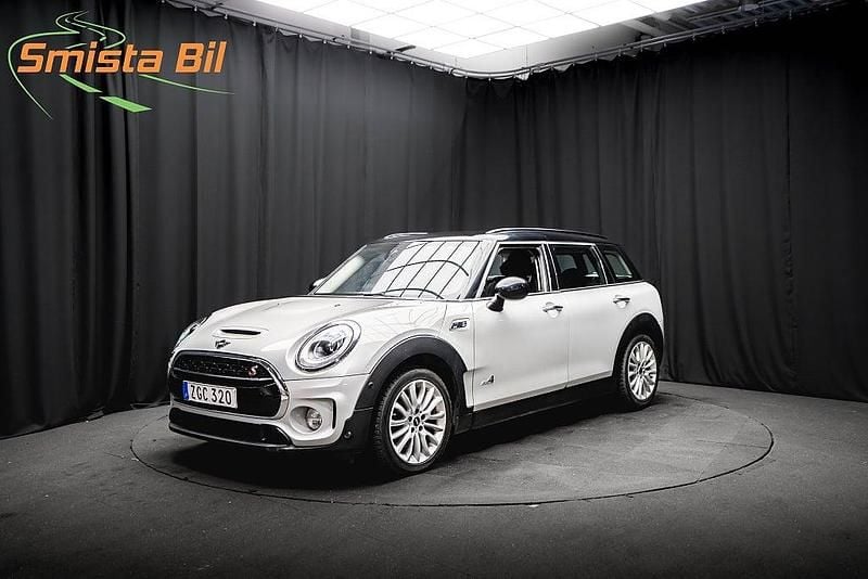 Silver Begagnad 2018 Mini Cooper S Clubman Salt Kombi | 194 800 kr (Bra pris) - Bild 1/3