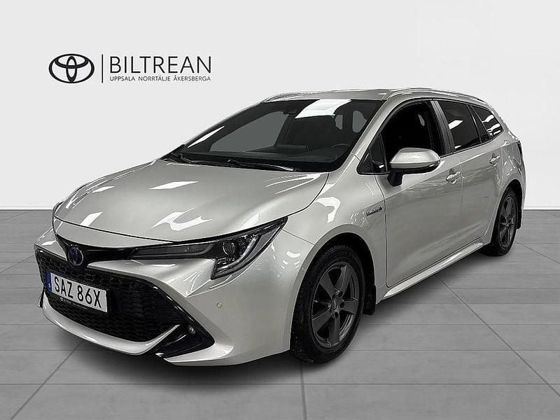 Silver Begagnad 2019 Toyota Corolla Style Kombi | 239 900 kr (Marknadspris) - Bild 1/3