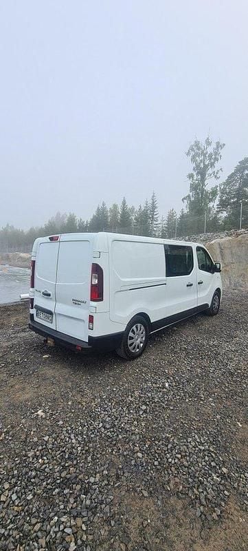 Vit Begagnad 2019 Renault Trafic Van | 125 000 kr (Lite dyr) - Bild 1/4