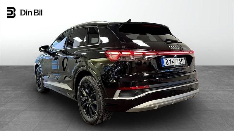 Begagnad Audi Q4 e-tron S-Line 210 kW (286 HK) 2025 Mytsvart metallic SUV
