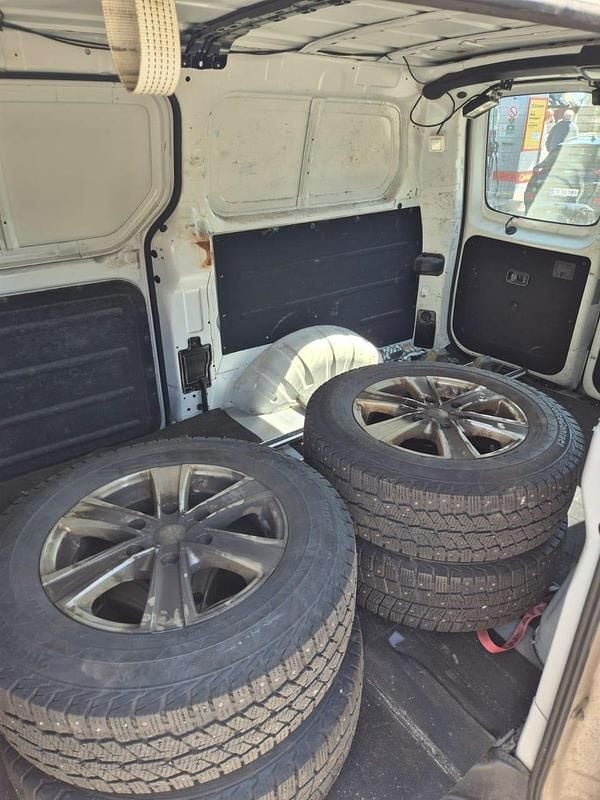 Begagnad Hyundai H-1 170 HK (125 kW) 2013 Minibuss