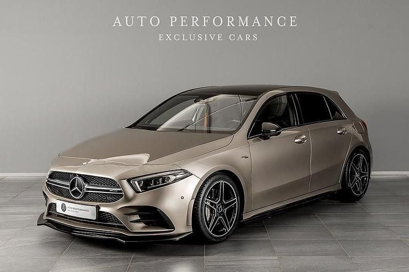 Grå Begagnad 2020 Mercedes A35 AMG AMG Halvkombi | 349 900 kr (Bra pris) - Bild 1/4
