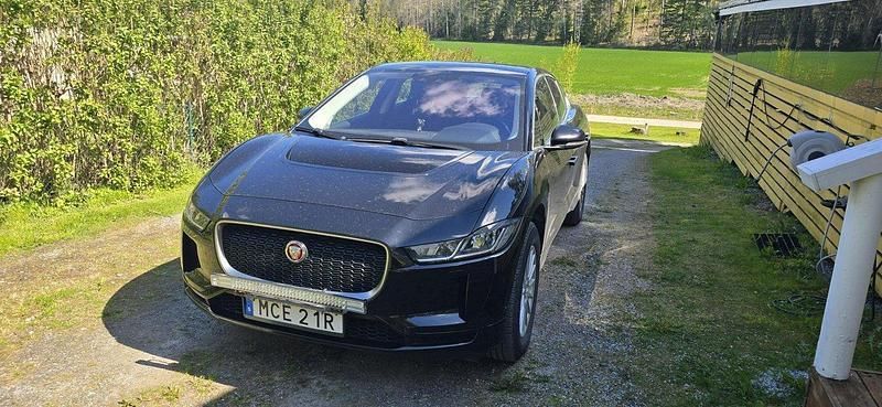 Svart Begagnad 2019 Jaguar I-Pace SUV | 325 000 kr (Lite dyr) - Bild 1/2