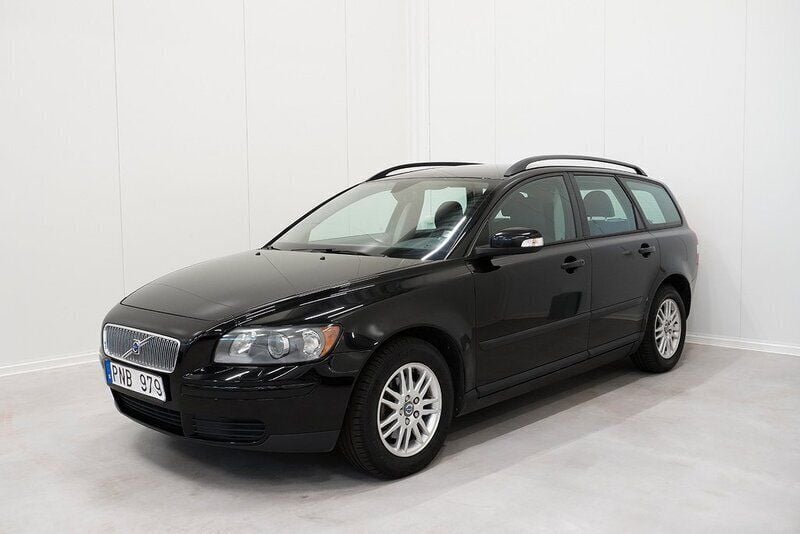 Svart Begagnad 2006 Volvo V50 Kombi | 79 900 kr (Dyr) - Bild 1/4