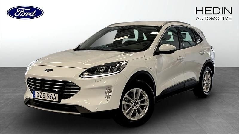 Silver Begagnad 2022 Ford Kuga Titanium SUV | 269 900 kr (Marknadspris) - Bild 1/4
