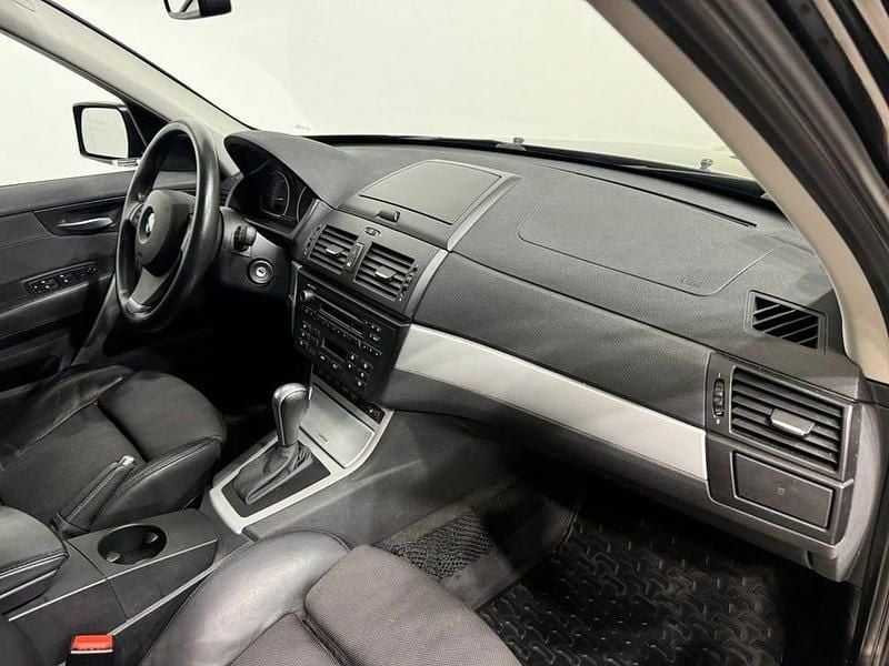 Begagnad BMW X3 Comfort Edition 177 HK (130 kW) 2009 Svart SUV