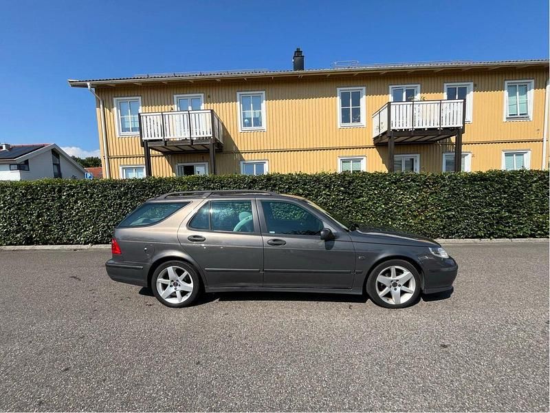 Begagnad 2005 Saab 9-5 Linear Kombi | 21 000 kr (Marknadspris) - Bild 1/4