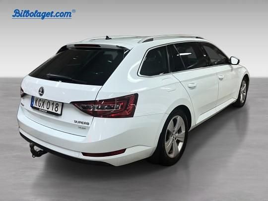 Begagnad Skoda Superb 2016 Vit Kombi