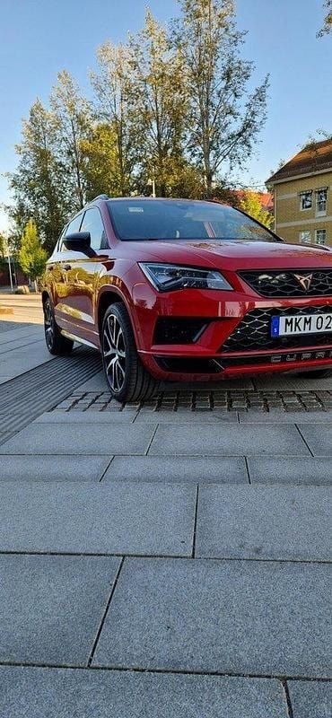 Röd Begagnad 2020 Cupra Ateca SUV | 299 000 kr (Marknadspris) - Bild 1/4