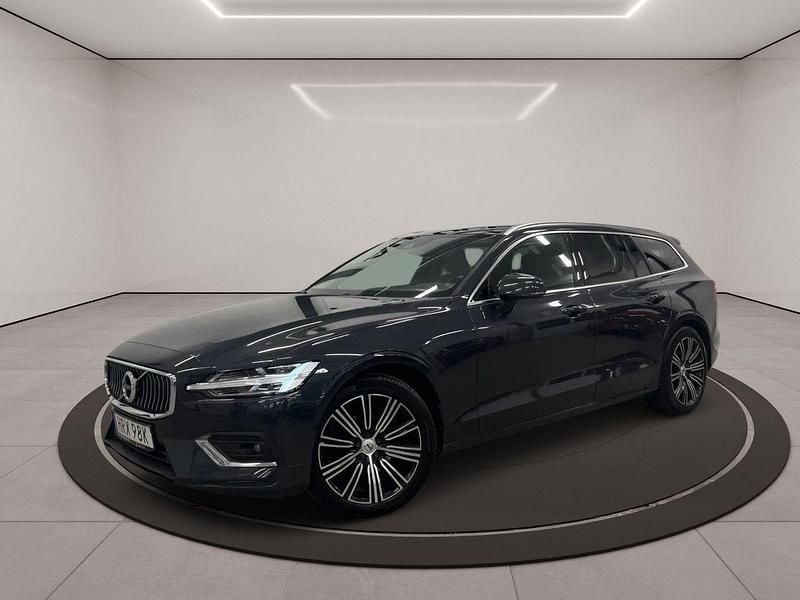 Grå Begagnad 2019 Volvo V60 Inscription Kombi | 269 900 kr (Lite dyr) - Bild 1/3
