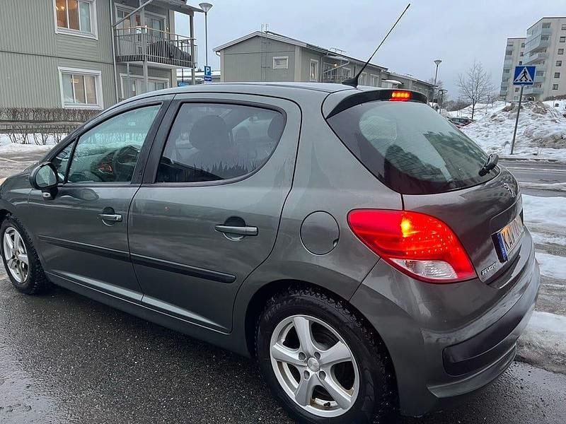 Begagnad Peugeot 207 2010