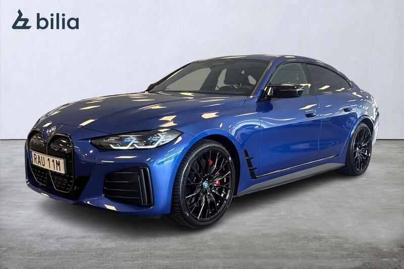 Blå Begagnad 2024 BMW i4 M Sport Sedan | 649 000 kr (Bra pris) - Bild 1/4