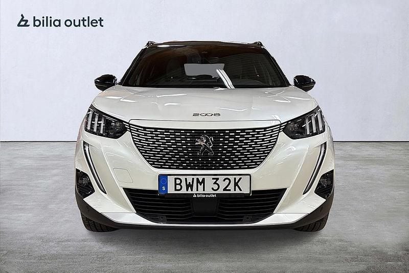 Begagnad Peugeot e-2008 GT-line 100 kW (136 HK) 2021 Vit SUV