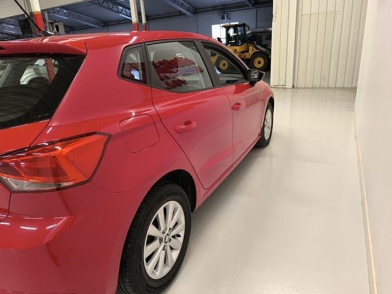 Begagnad Seat Ibiza Style 96 HK (70 kW) 2021 Röd Halvkombi