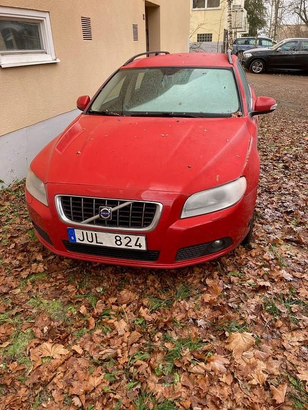Begagnad 2009 Volvo V70 Kombi | 42 000 kr (Superpris) - Bild 1/4