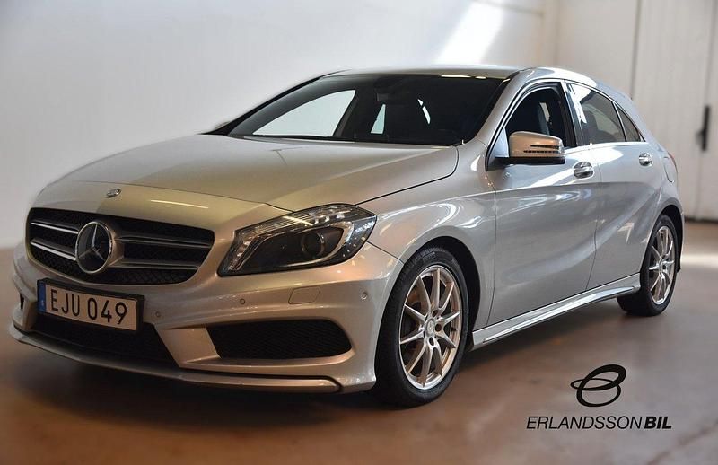 Silver Begagnad 2013 Mercedes A180 AMG line Halvkombi | 109 900 kr (Marknadspris) - Bild 1/4