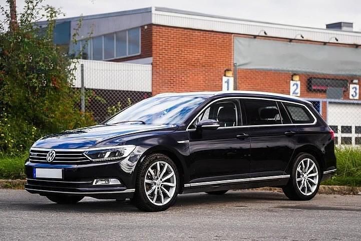 Svart Begagnad 2016 VW Passat GT Kombi | 149 990 kr (Bra pris) - Bild 1/4