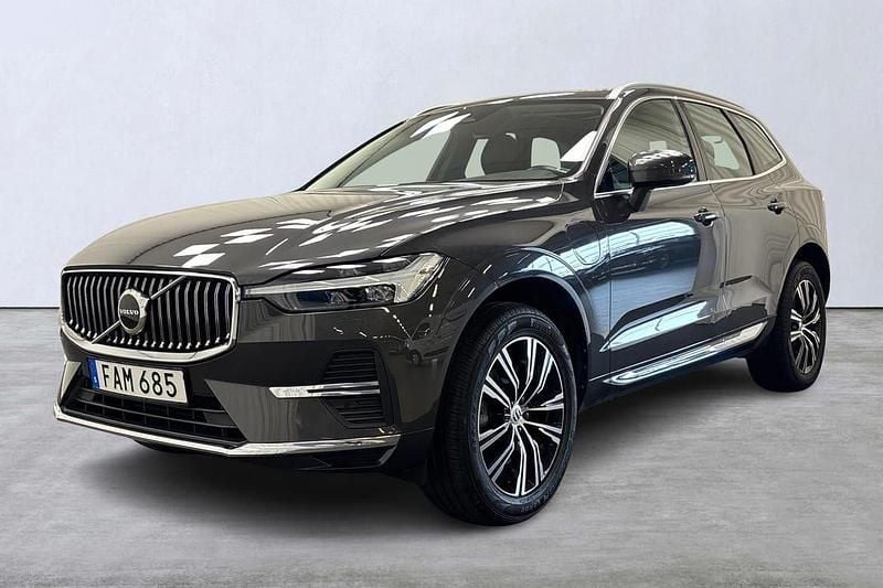 Grå Begagnad 2022 Volvo XC60 Inscription SUV | 434 900 kr (Marknadspris) - Bild 1/4