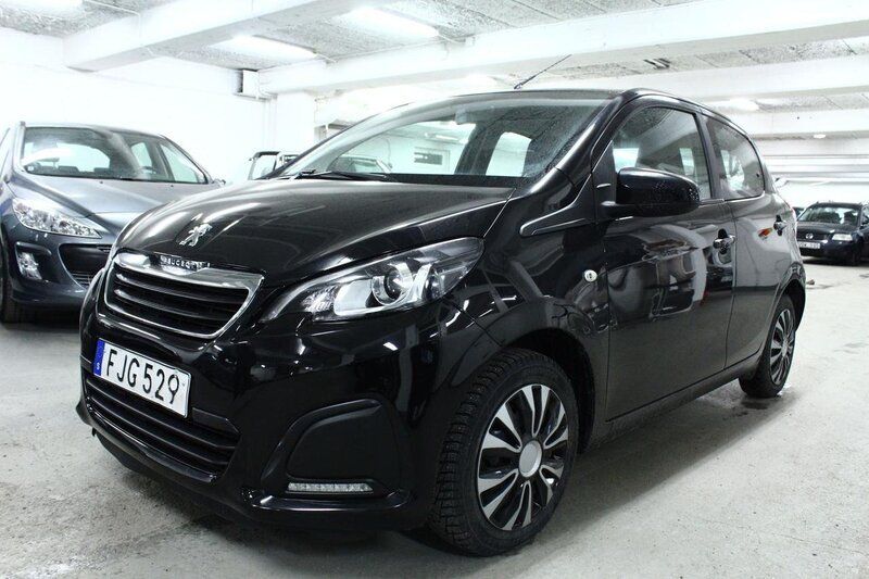 Svart Begagnad 2014 Peugeot 108 Halvkombi | 84 900 kr (Dyr) - Bild 1/4