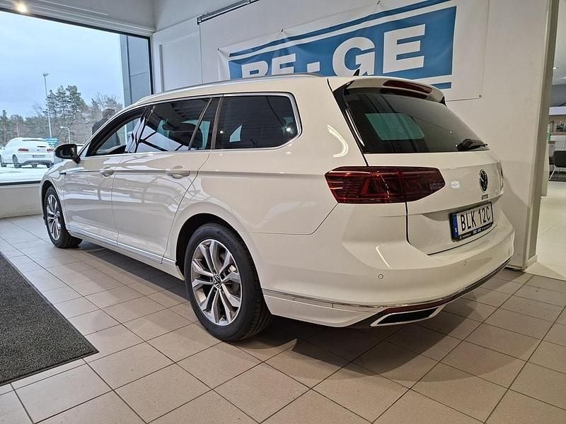 Begagnad VW Passat GTE 220 HK (161 kW) 2020 Vit Kombi