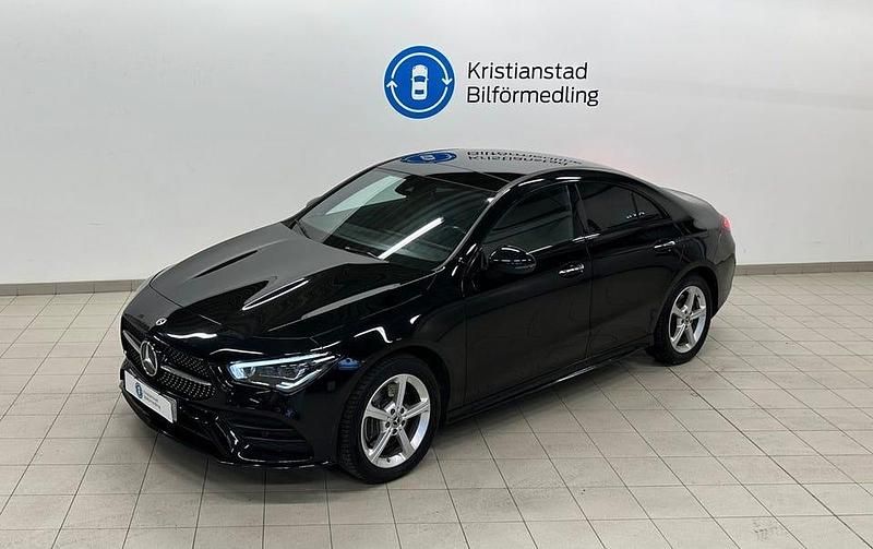 Begagnad Mercedes CLA250e AMG Line Premium Plus 218 HK (160 kW) 2021 Svart Sedan