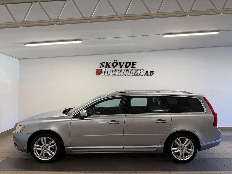 Silver Begagnad 2012 Volvo V70 Ocean Race Kombi | 139 500 kr (Lite dyr) - Bild 1/4