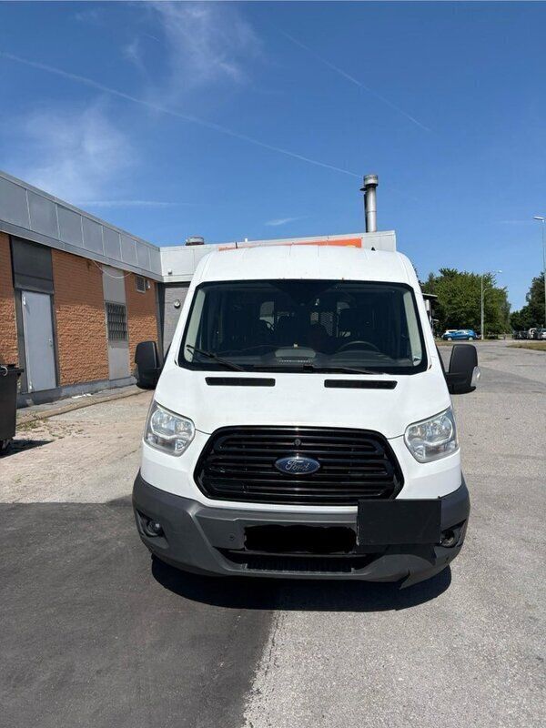 Vit Begagnad 2017 Ford Transit Kombi | 68 750 kr - Bild 1/4