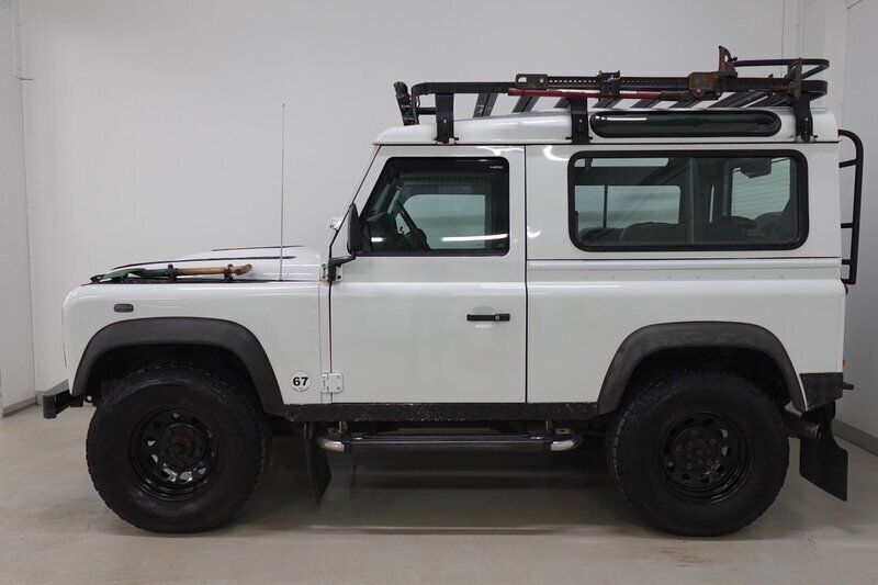 Begagnad Land Rover Defender 123 HK (90 kW) 2011 Vit SUV