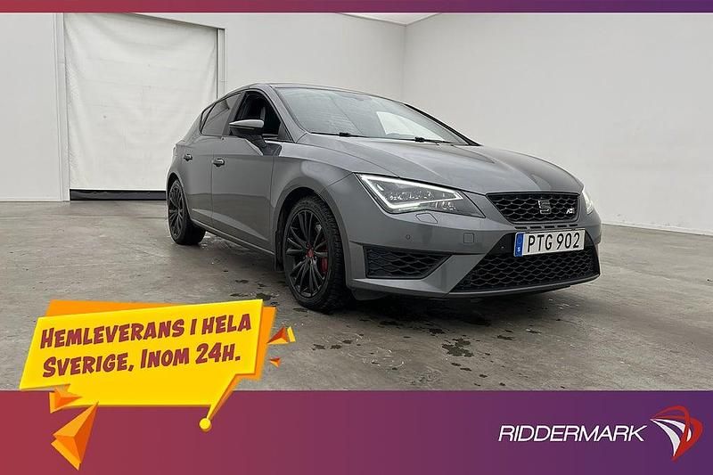 Ljusgrå (lgrå) Begagnad 2014 Seat Leon Halvkombi | 158 800 kr - Bild 1/3