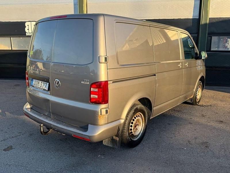 Begagnad VW T6 102 HK (75 kW) 2016 Ljusbrun (brun) Van