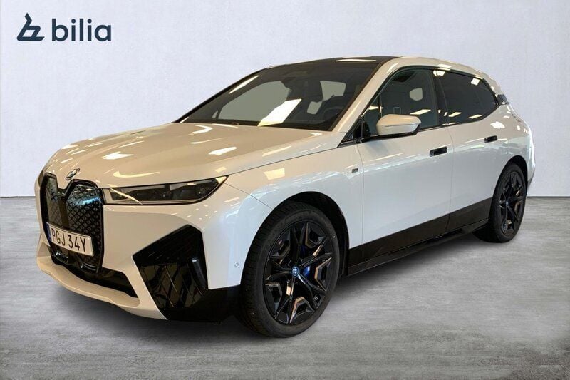 Begagnad BMW iX Exclusive 455 kW (619 HK) 2023 Vit SUV