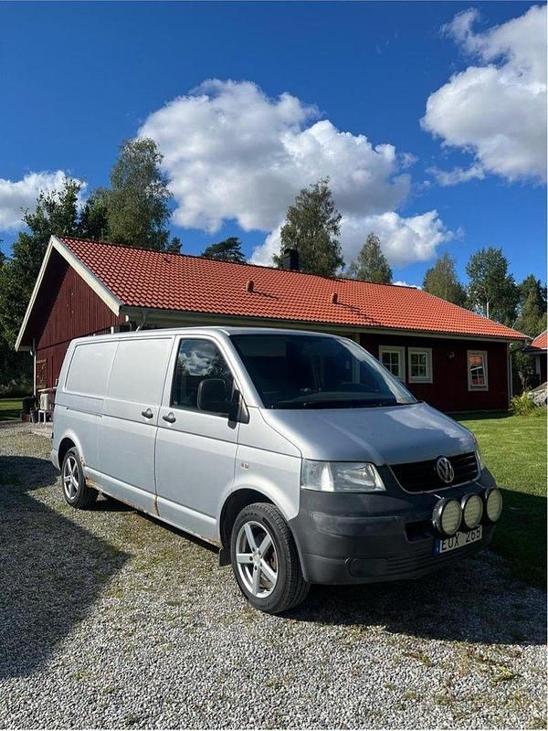 Silver Begagnad 2008 VW T5 Van | 35 000 kr (Superpris) - Bild 1/4