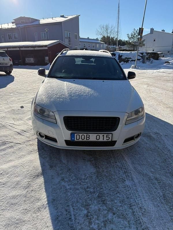 Begagnad Volvo V70 163 HK (119 kW) 2011 Kombi
