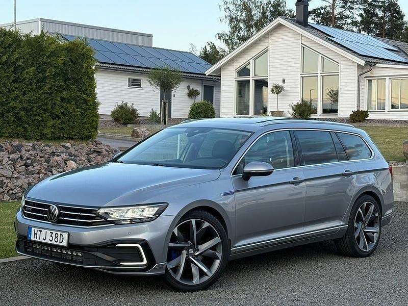 Begagnad 2021 VW Passat GTE Kombi | 167 000 kr (Bra pris) - Bild 1/4