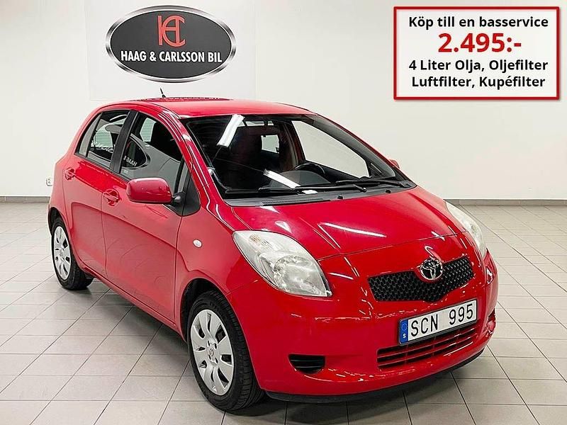 Röd Begagnad 2006 Toyota Yaris Halvkombi | 49 000 kr (Marknadspris) - Bild 1/4