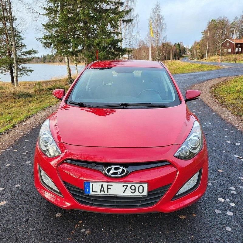 Begagnad 2013 Hyundai i30 | 129 000 kr (Dyr) - Bild 1/4