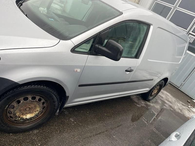 Begagnad VW Caddy Maxi 140 HK (102 kW) 2012 Minibuss