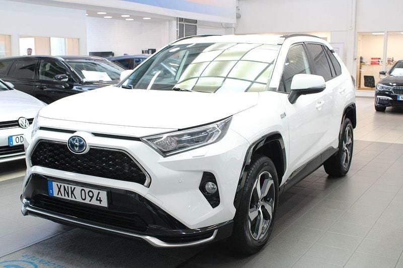 Vit Begagnad 2021 Toyota RAV4 Hybrid Edition SUV | 419 900 kr (Marknadspris) - Bild 1/4