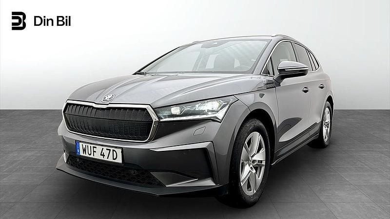 Grå Begagnad 2023 Skoda Enyaq iV SUV | 424 900 kr (Marknadspris) - Bild 1/4