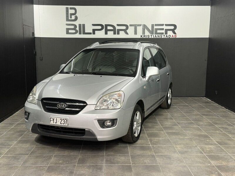 Silver Begagnad 2007 Kia Carens 4 Minibuss | 29 900 kr (Marknadspris) - Bild 1/4