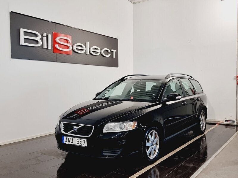 Svart Begagnad 2008 Volvo V50 Kinetic Kombi | 39 900 kr (Bra pris) - Bild 1/4
