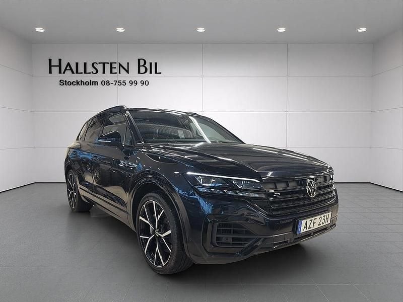 Begagnad VW Touareg R 462 HK (339 kW) 2021 Mörkblå SUV