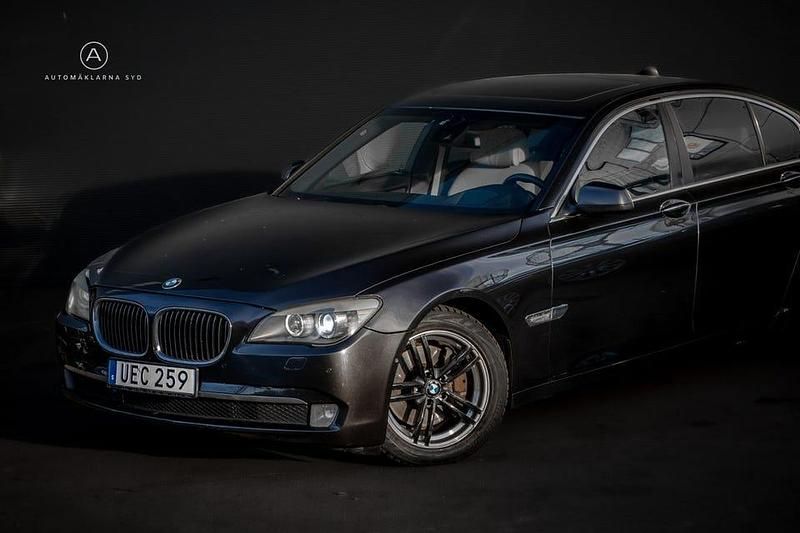 Begagnad BMW 730 245 HK (180 kW) 2010 Grå Sedan