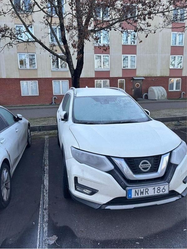 Begagnad 2017 Nissan X-Trail SUV | 170 000 kr (Marknadspris) - Bild 1/4