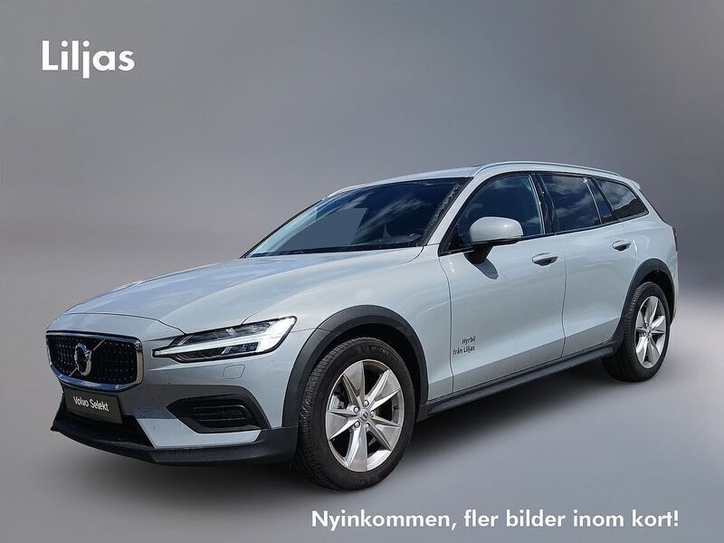 Begagnad 2024 Volvo V60 CC Kombi | 409 000 kr (Marknadspris) - Bild 1/3