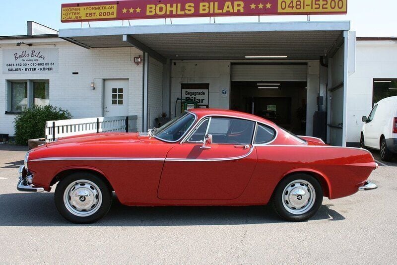 Röd Begagnad 1966 Volvo P1800 Sportkupé | 289 000 kr - Bild 1/4